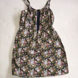 🌸 Mine Floral Mini Dress with Zipper Front – Size L